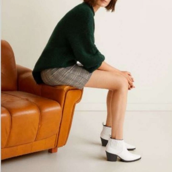 Sassy Marc Fisher LTD Western Inspired Booties - Picture 8 of 10